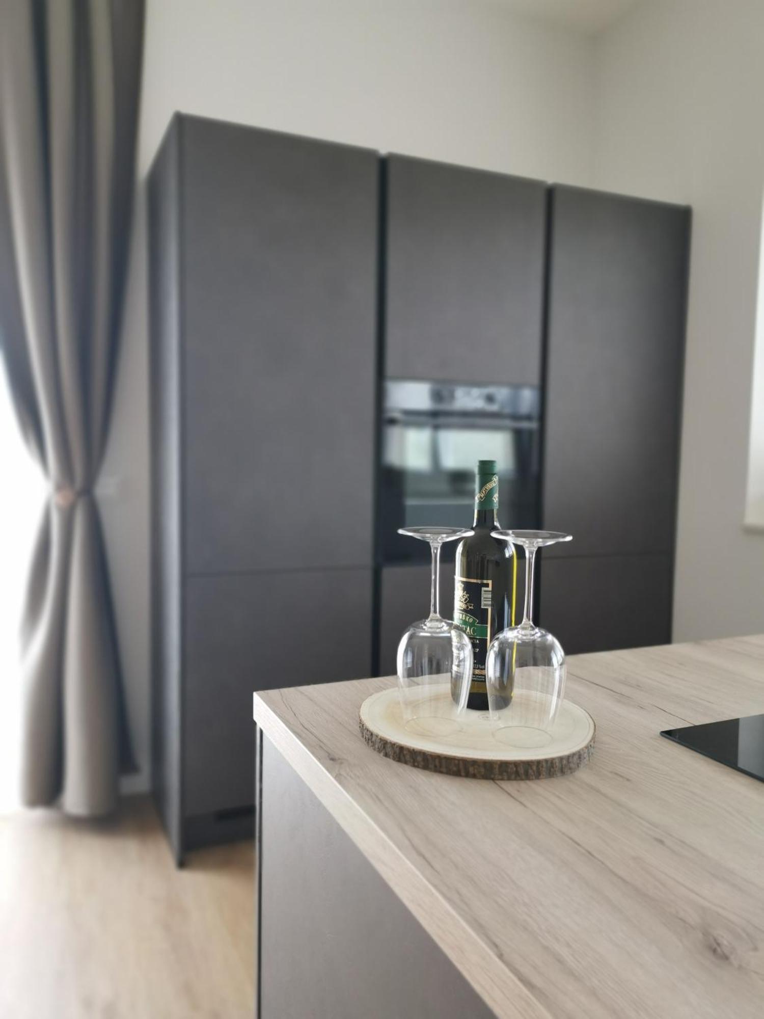 Villa Kora - Luxury Holiday Apartments Лумбарда Экстерьер фото