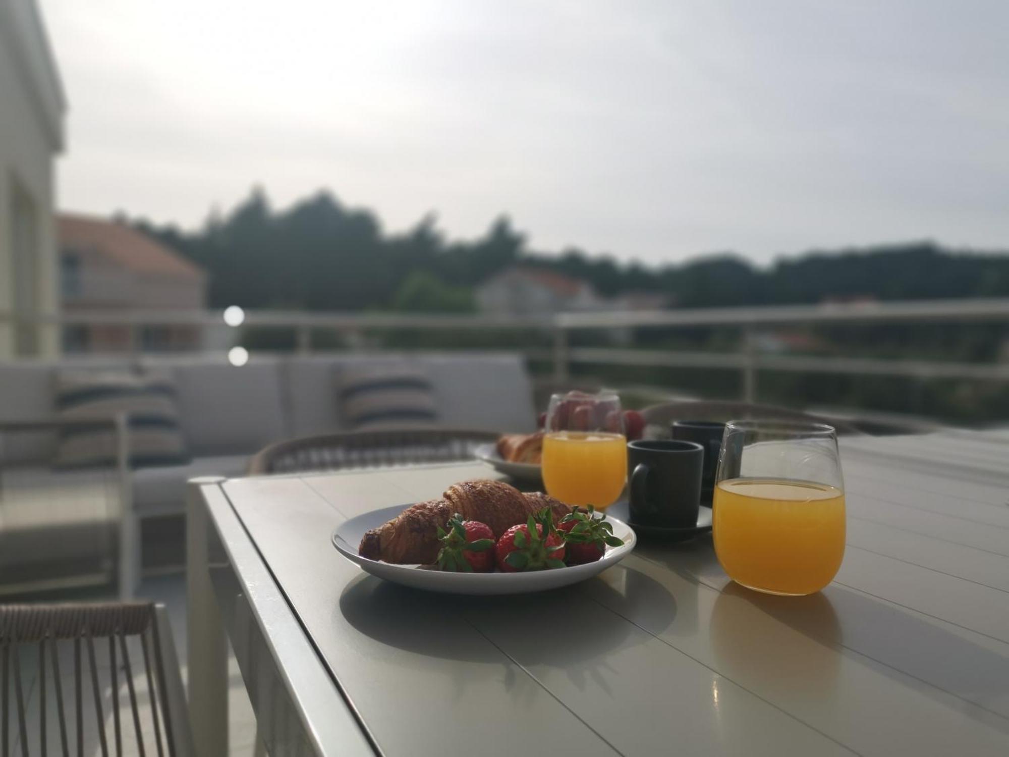Villa Kora - Luxury Holiday Apartments Лумбарда Экстерьер фото