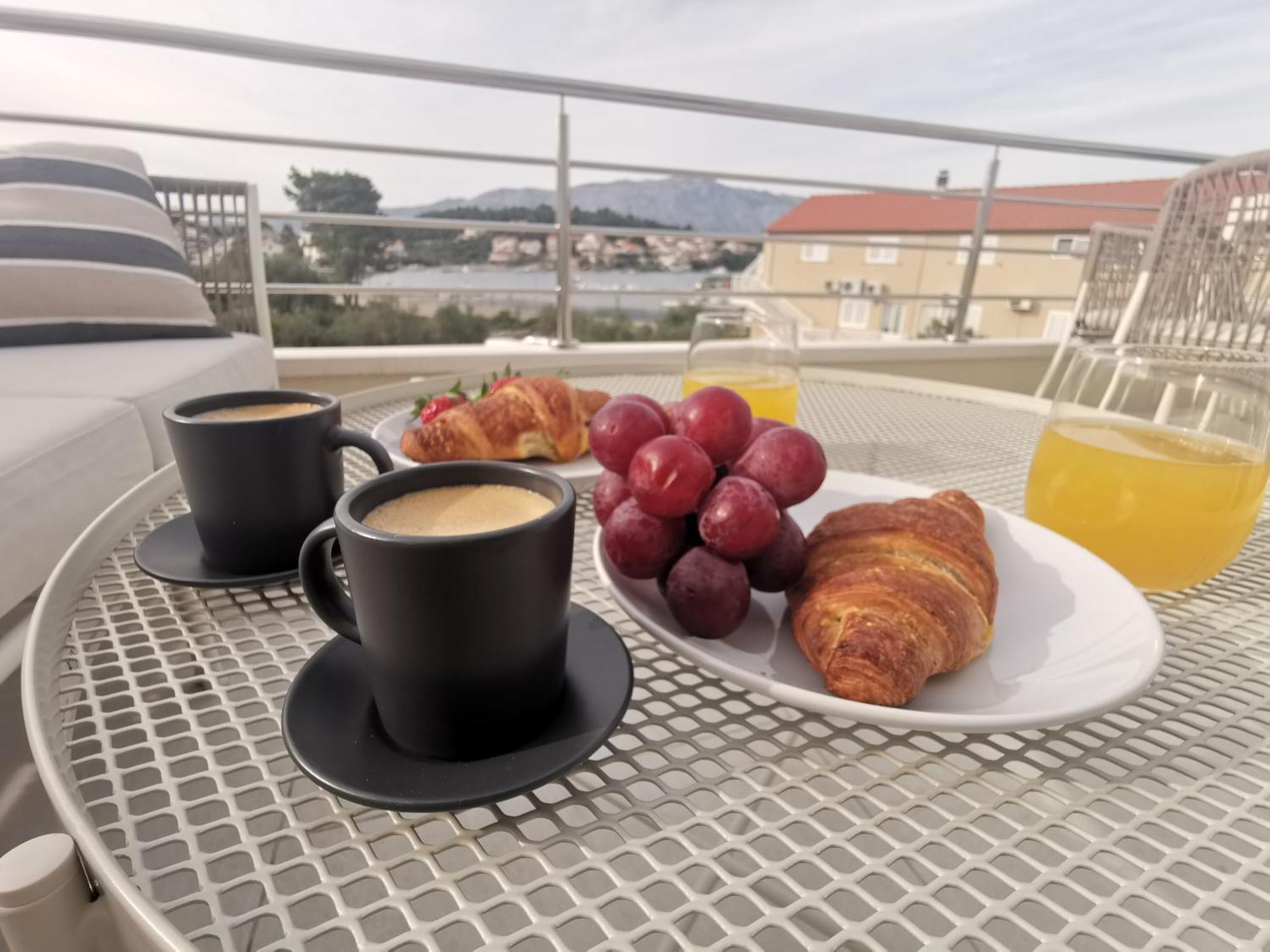Villa Kora - Luxury Holiday Apartments Лумбарда Экстерьер фото