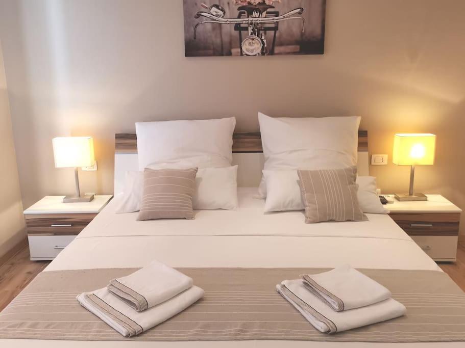 Villa Kora - Luxury Holiday Apartments Лумбарда Экстерьер фото